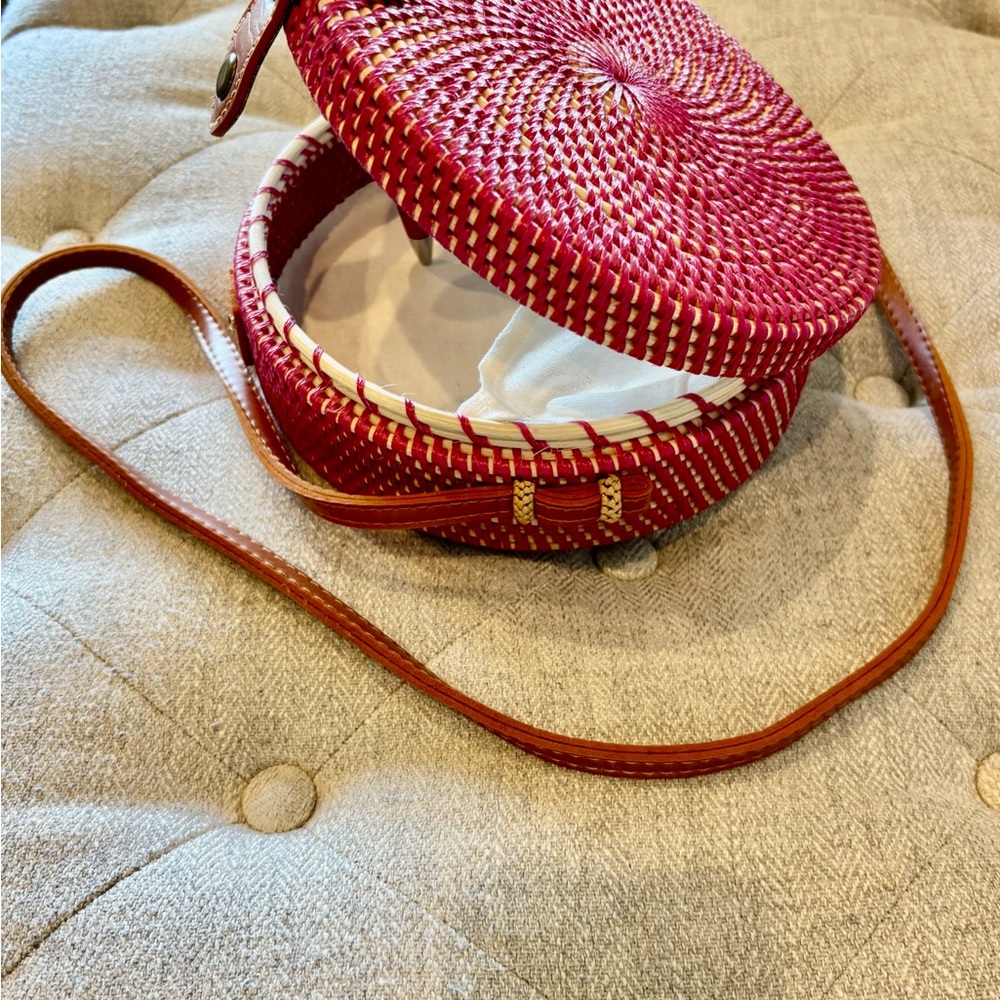 Summer Pink Round Rattan Bamboo Sustainable Textile Crossbody Bag - Picture 9 of 13